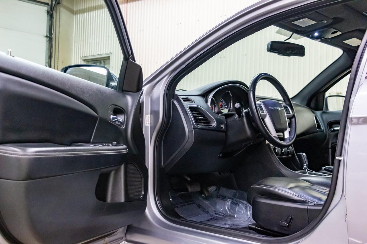 2014 Chrysler 200 Limited Leather Roof Red Deer AB