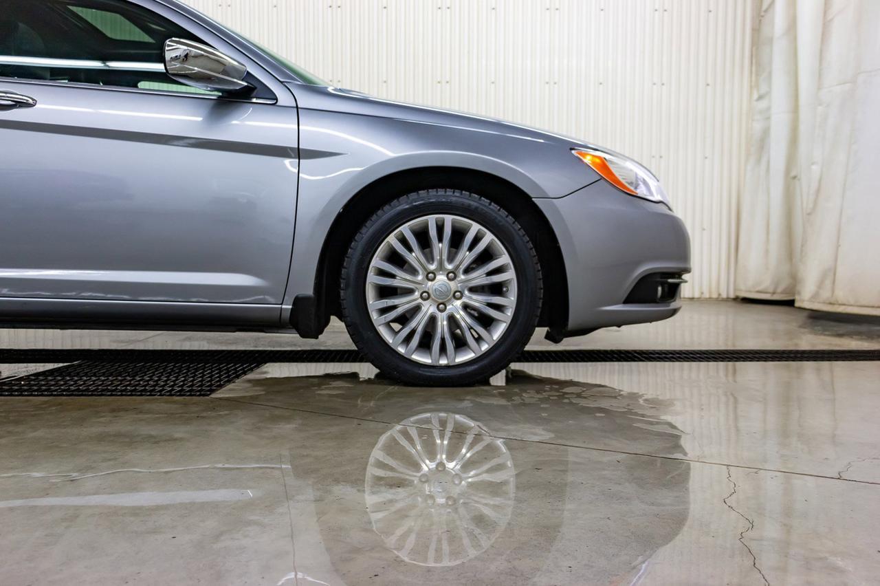 2014 Chrysler 200 Limited Red Deer AB