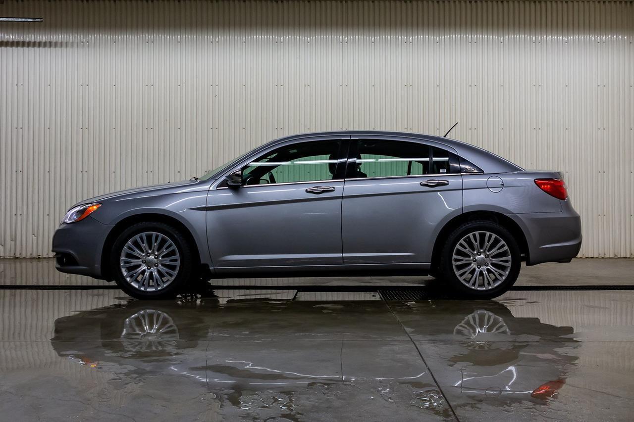 2014 Chrysler 200 Limited Red Deer AB