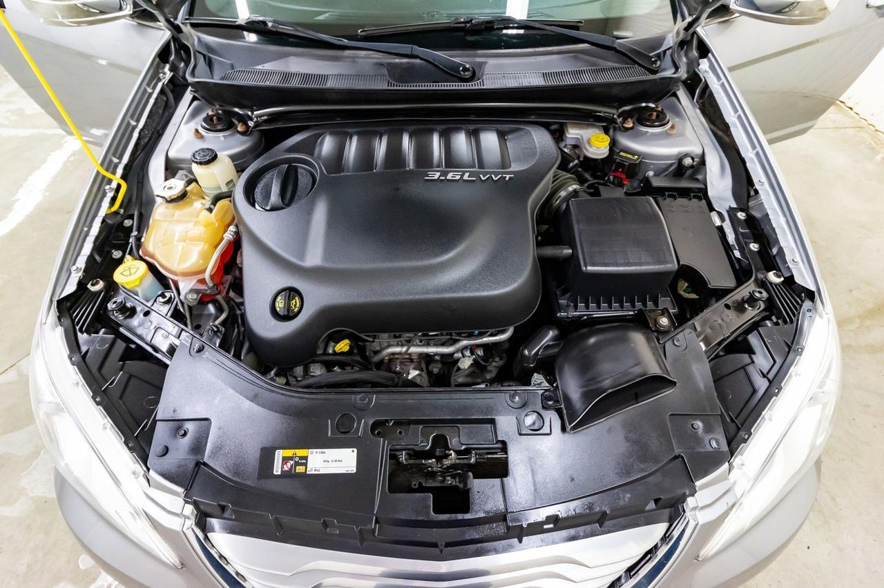 2014 Chrysler 200 Limited Red Deer AB