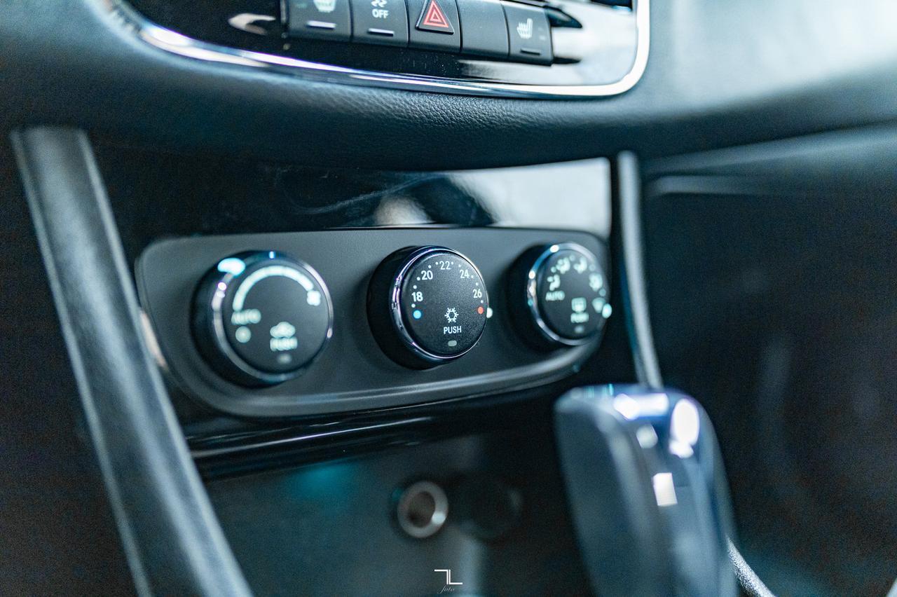 2014 Chrysler 200 Touring Red Deer AB