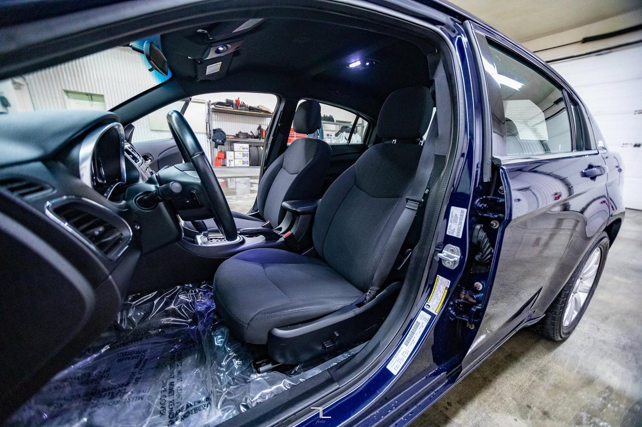 2014 Chrysler 200 Touring Red Deer AB