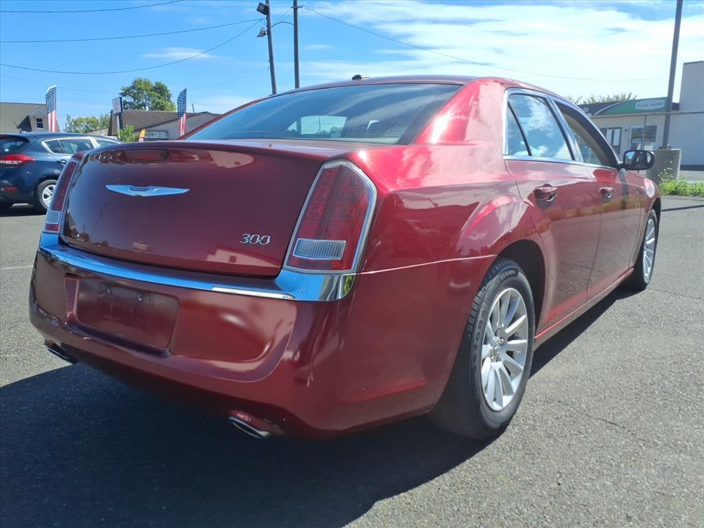 2014 Chrysler 300 Levittown PA