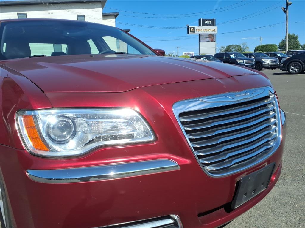 2014 Chrysler 300 Levittown PA