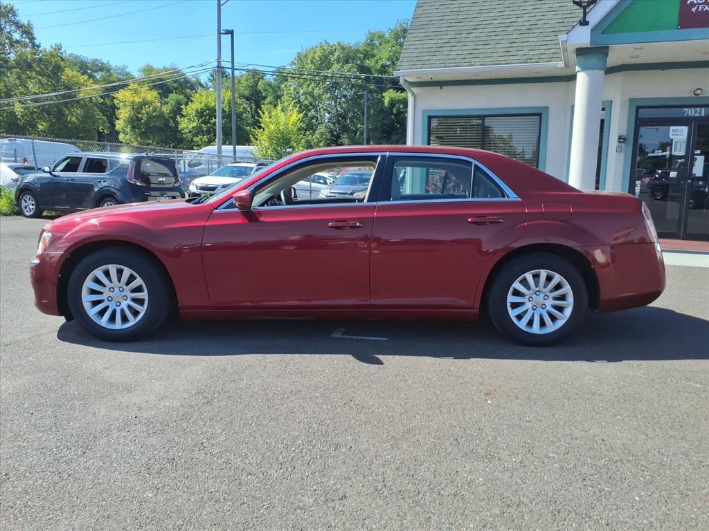 2014 Chrysler 300 Levittown PA