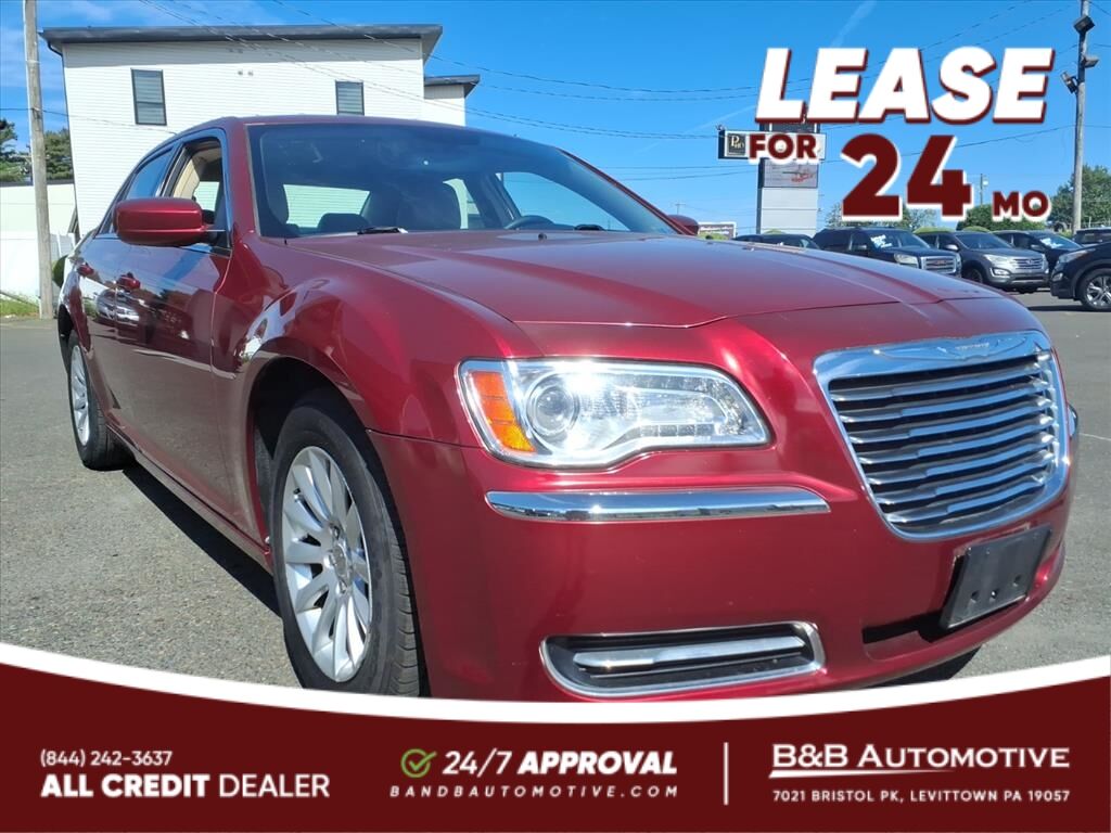 2014 Chrysler 300 Levittown PA