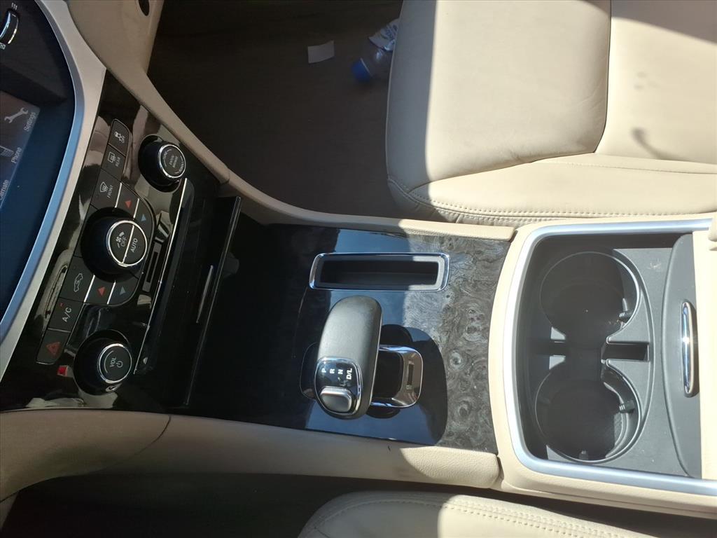 2014 Chrysler 300 Levittown PA