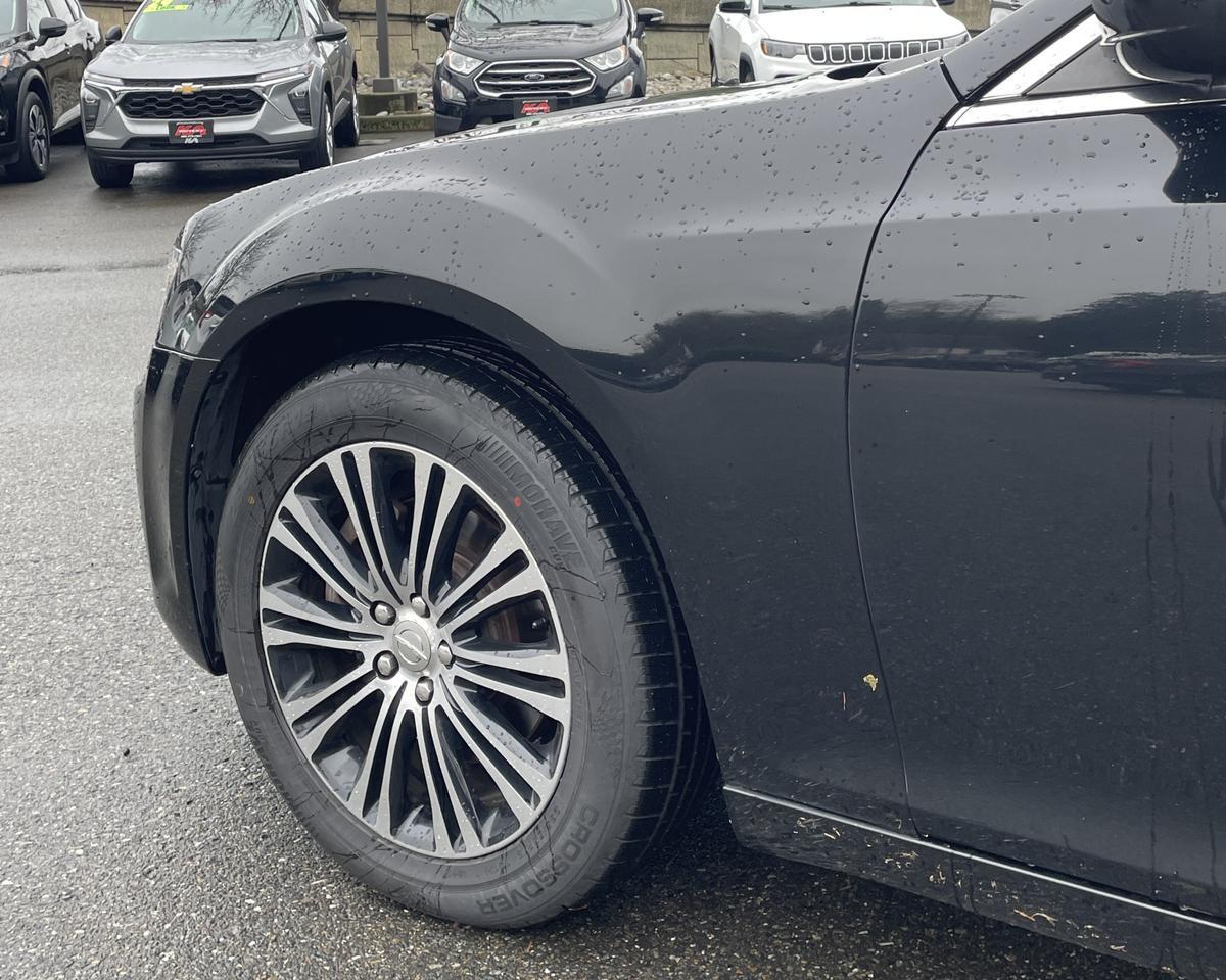 2014 Chrysler 300 300S Sedan 4D