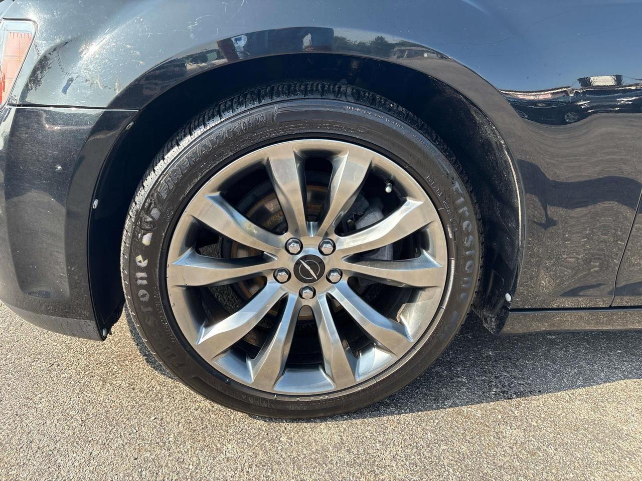 2014 Chrysler 300 4dr Sdn 300S RWD Indianapolis IN