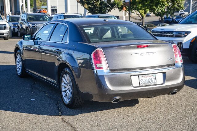 2014 Chrysler 300 Base