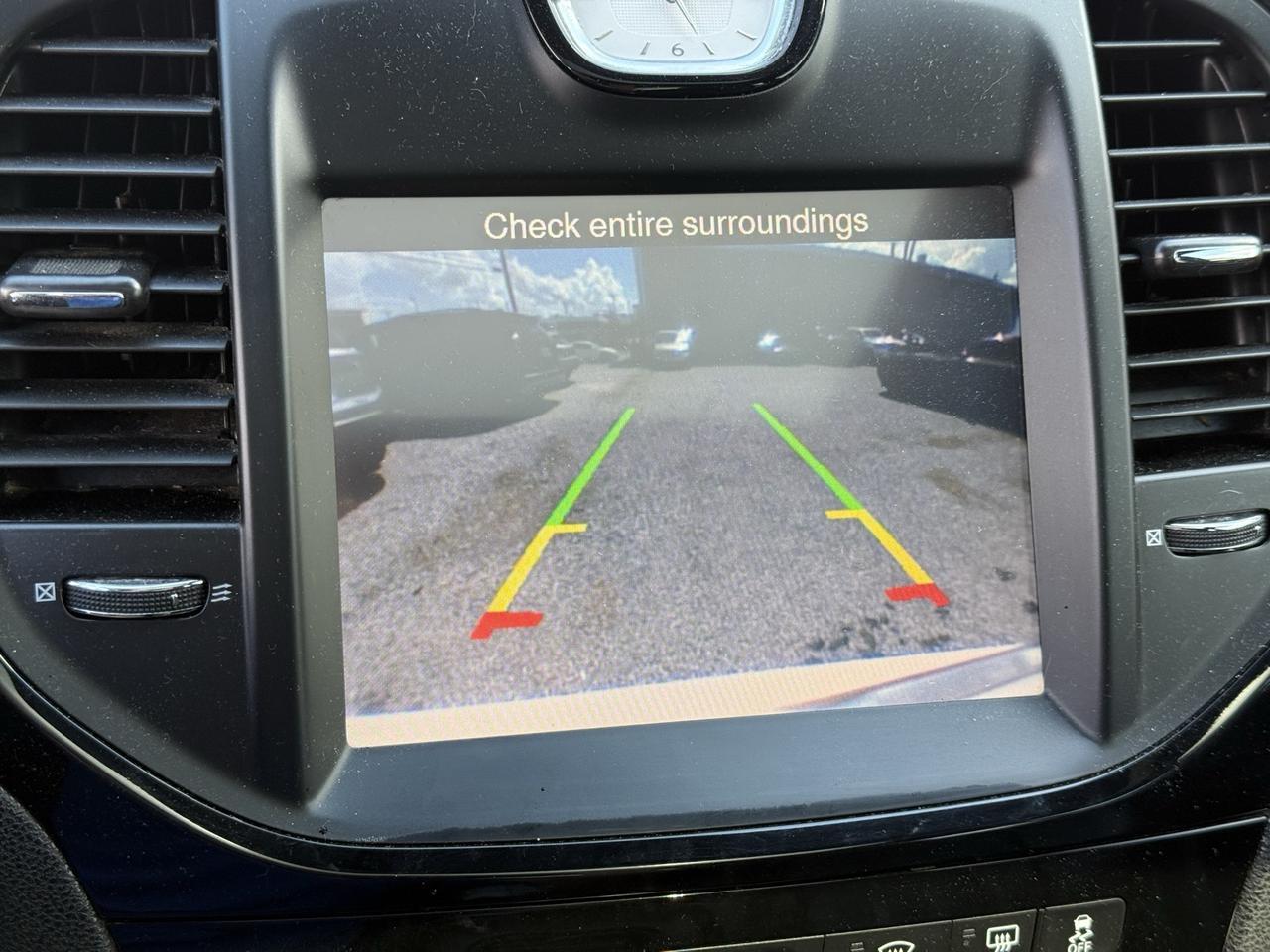 2014 Chrysler 300 S Crestwood KY
