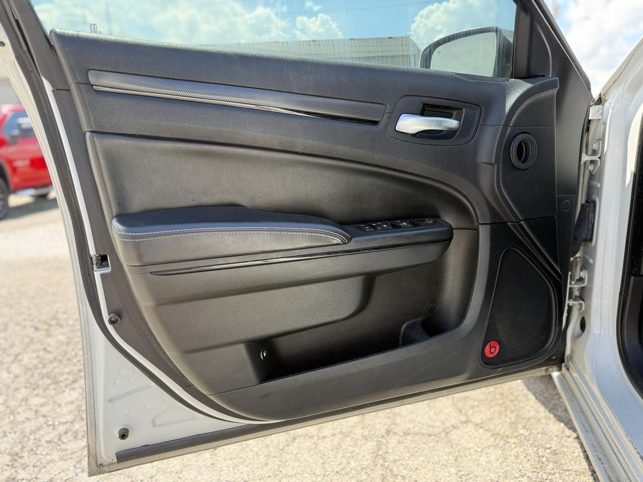 2014 Chrysler 300 S Crestwood KY