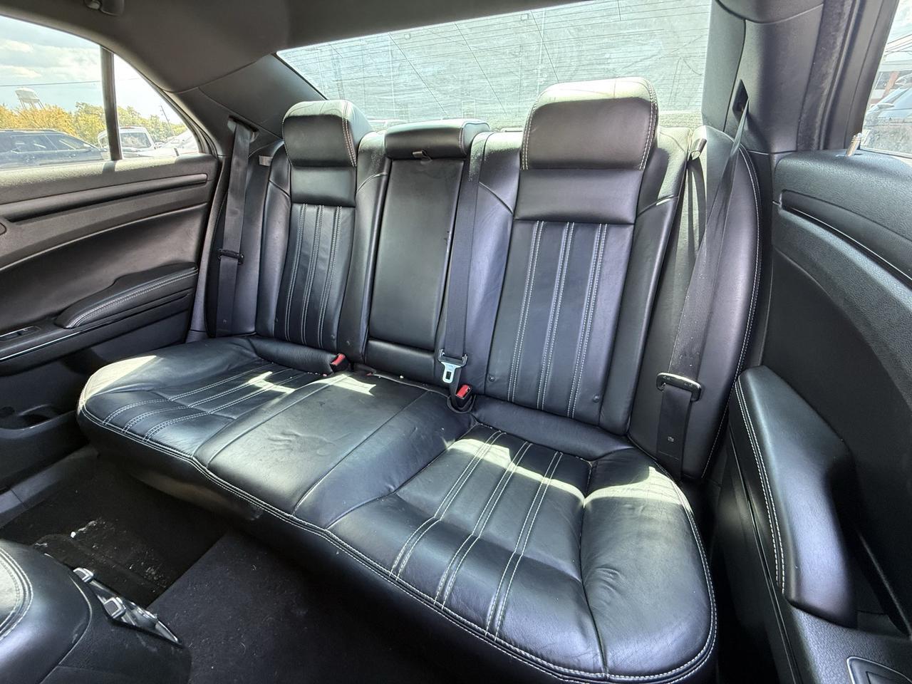 2014 Chrysler 300 S Crestwood KY