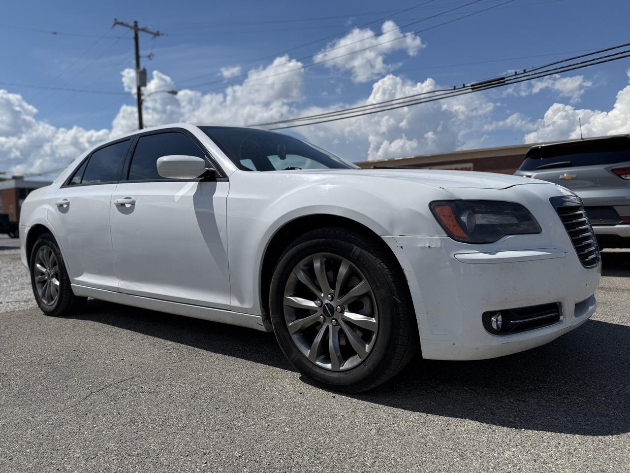 2014 Chrysler 300 S Crestwood KY