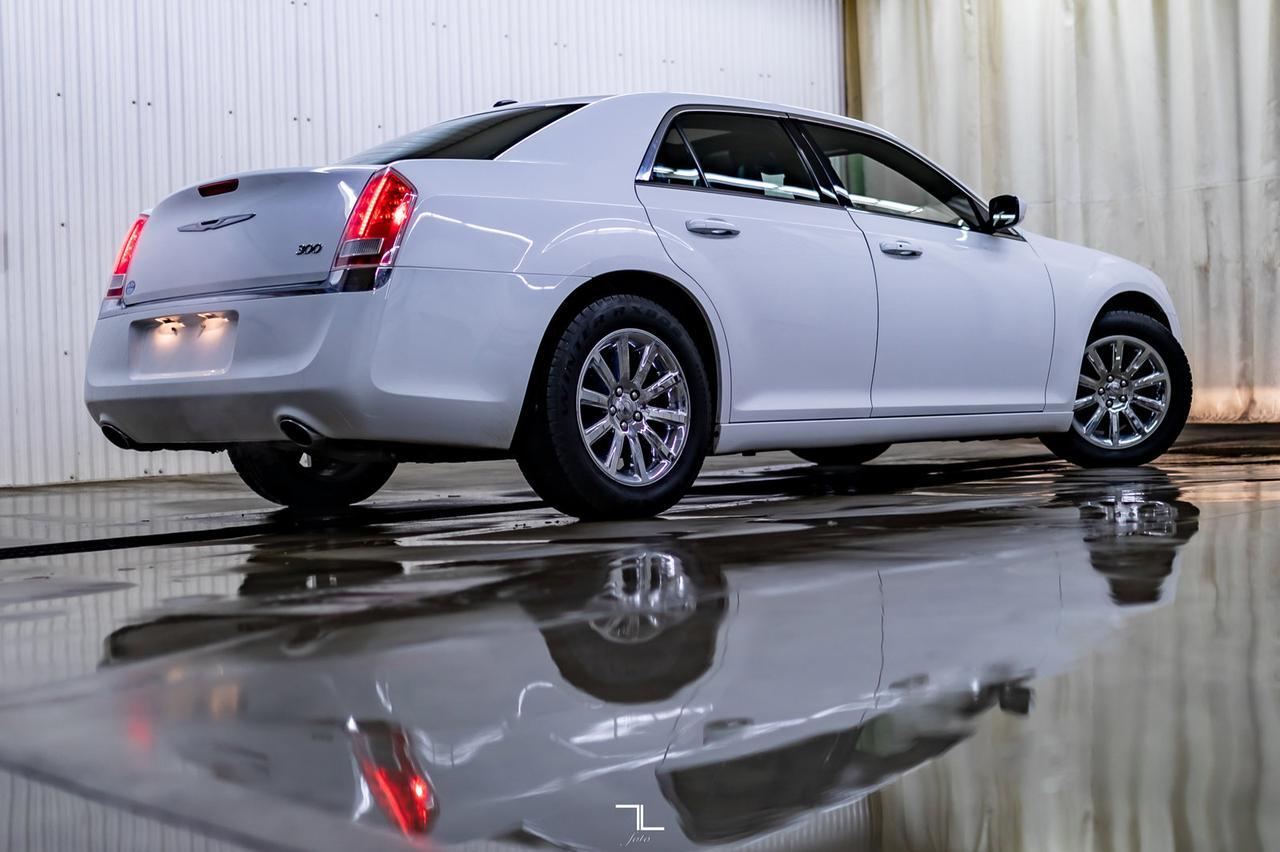 2014 Chrysler 300 Touring Leather Roof BCam Red Deer AB