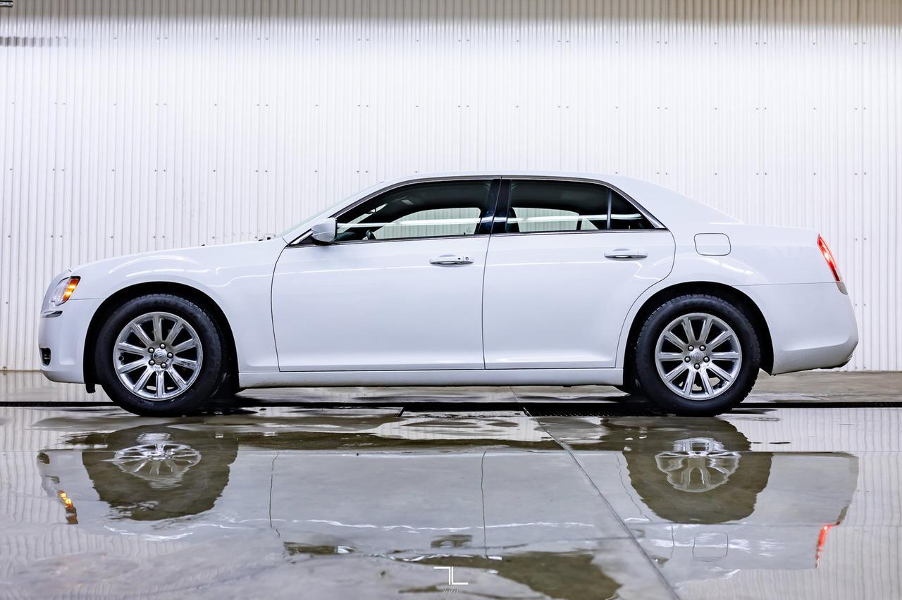 2014 Chrysler 300 Touring Leather Roof BCam Red Deer AB
