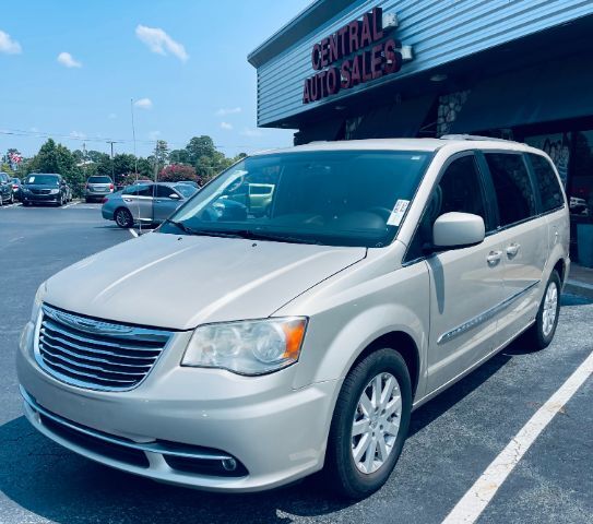 2014 Chrysler Town &amp; Country - HD Touring