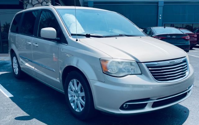 2014 Chrysler Town &amp; Country - HD Touring