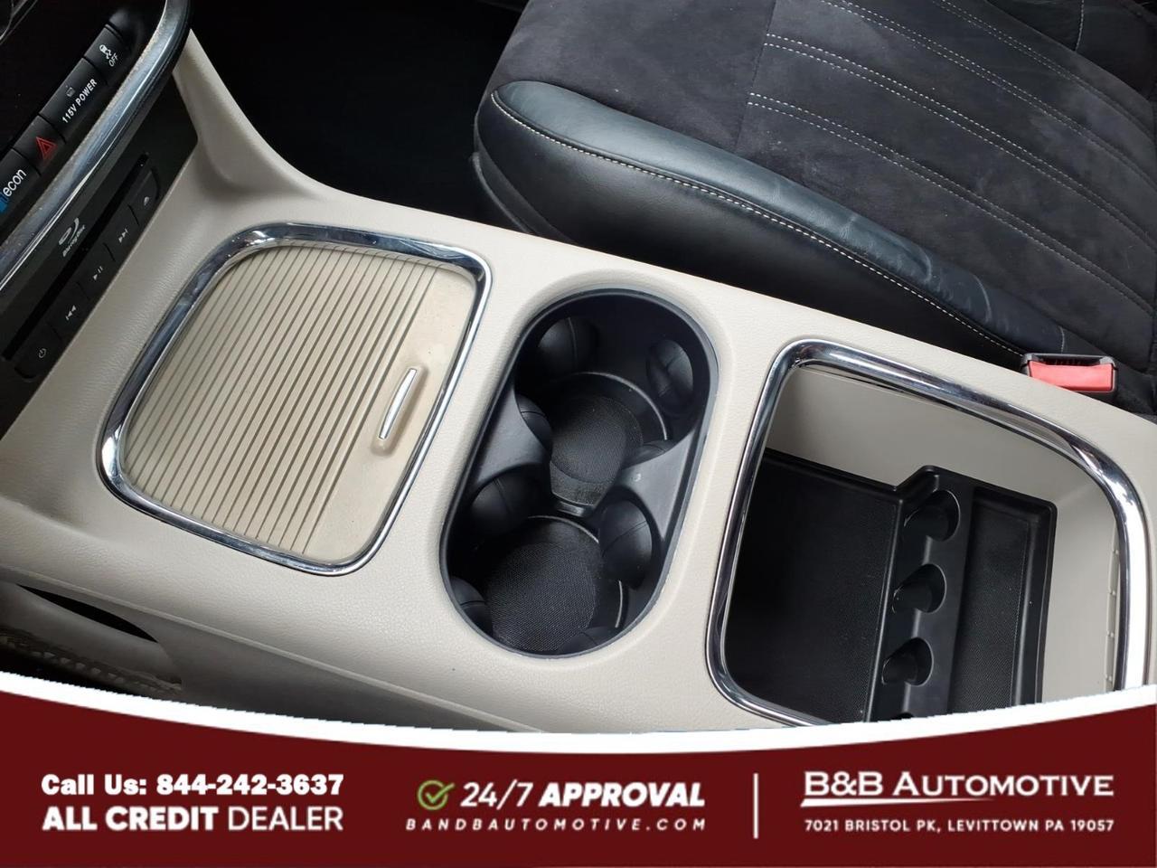 2014 Chrysler Town and Country Levittown PA