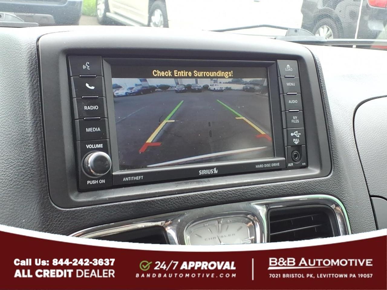 2014 Chrysler Town and Country Levittown PA