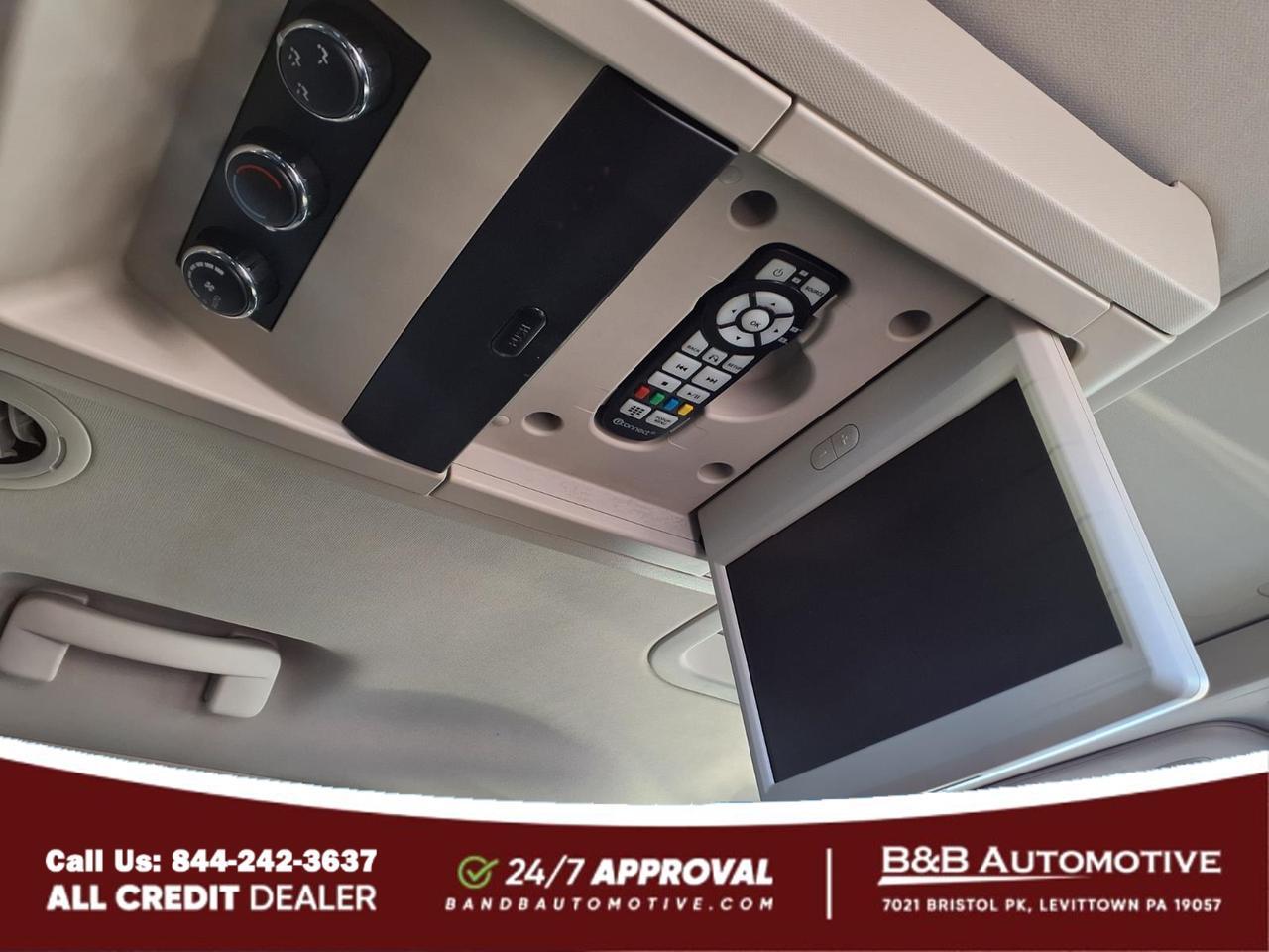 2014 Chrysler Town and Country Levittown PA