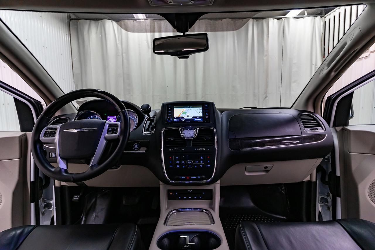 2014 Chrysler Town & Country Limited Leather Roof Nav TV Red Deer AB