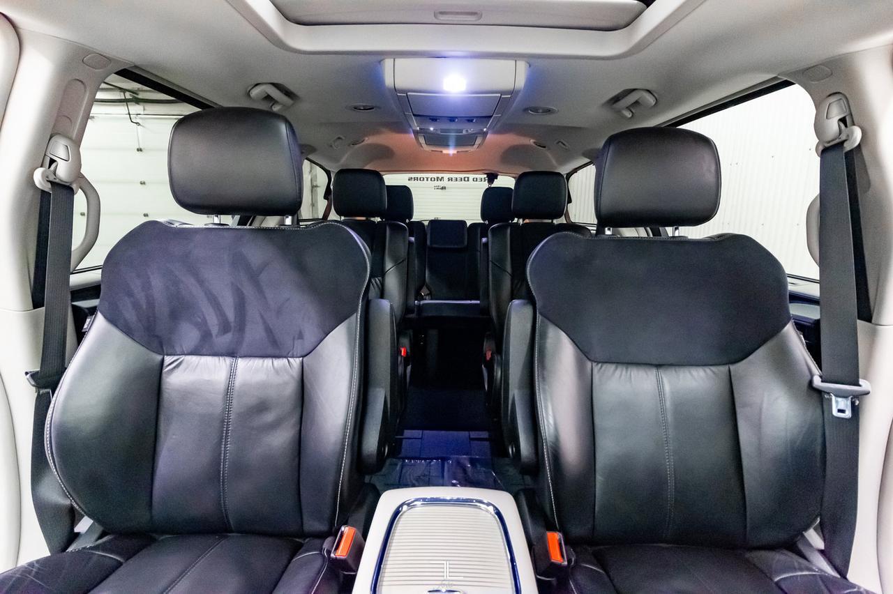 2014 Chrysler Town & Country Limited Leather Roof Nav TV Red Deer AB