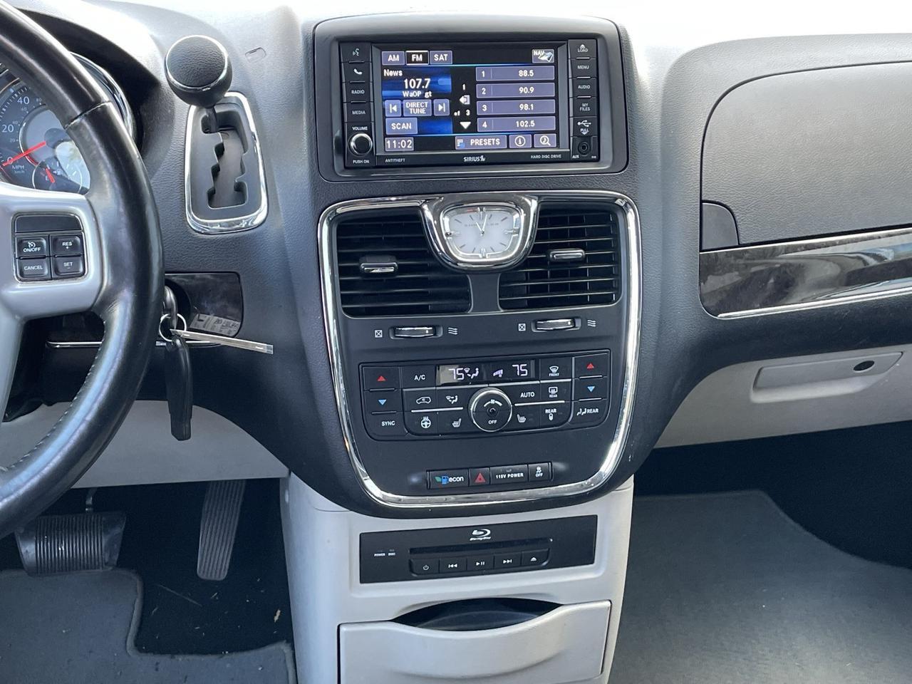 2014 Chrysler Town &amp; Country Touring-L Alexandria VA