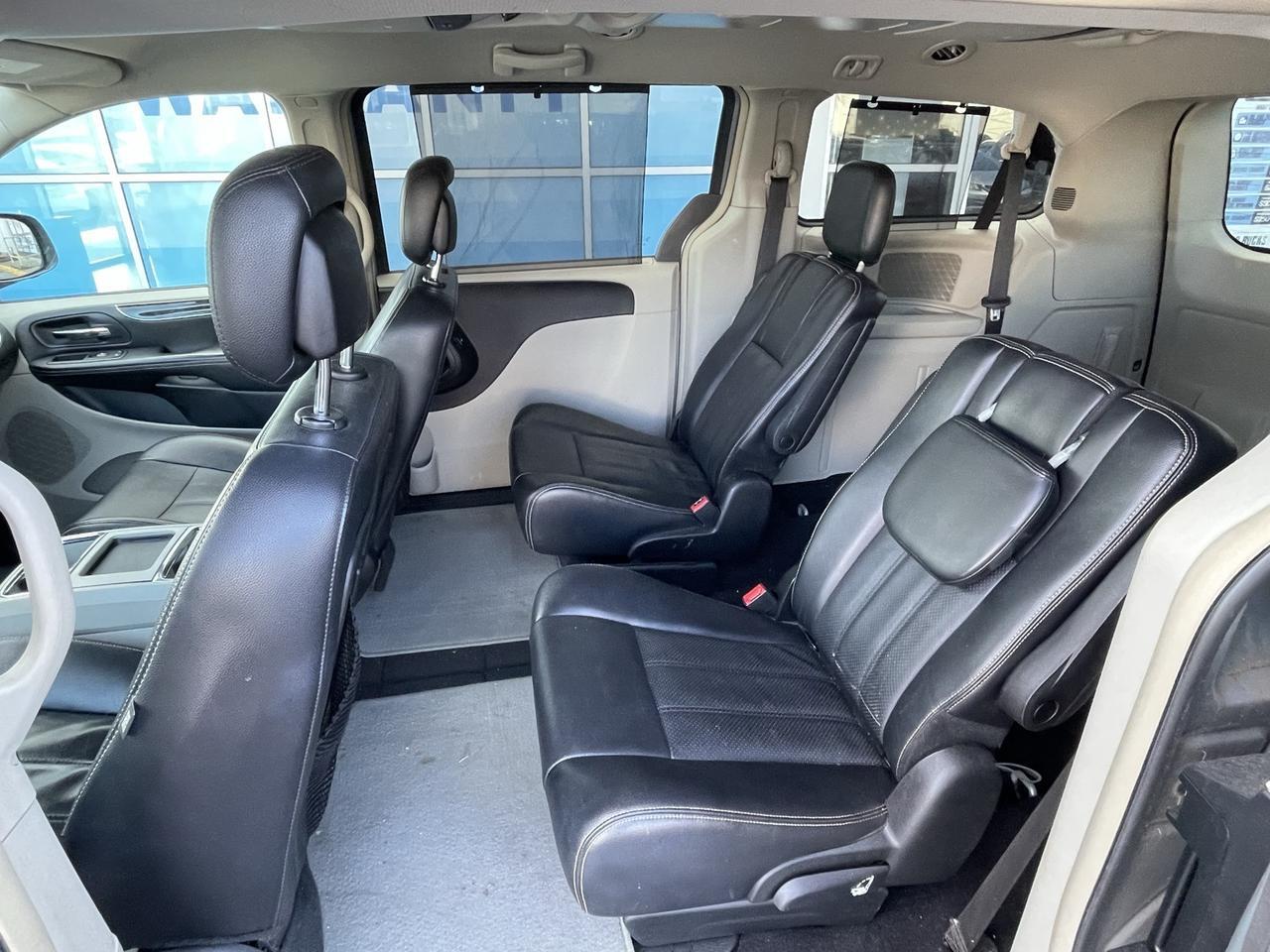 2014 Chrysler Town &amp; Country Touring-L Alexandria VA