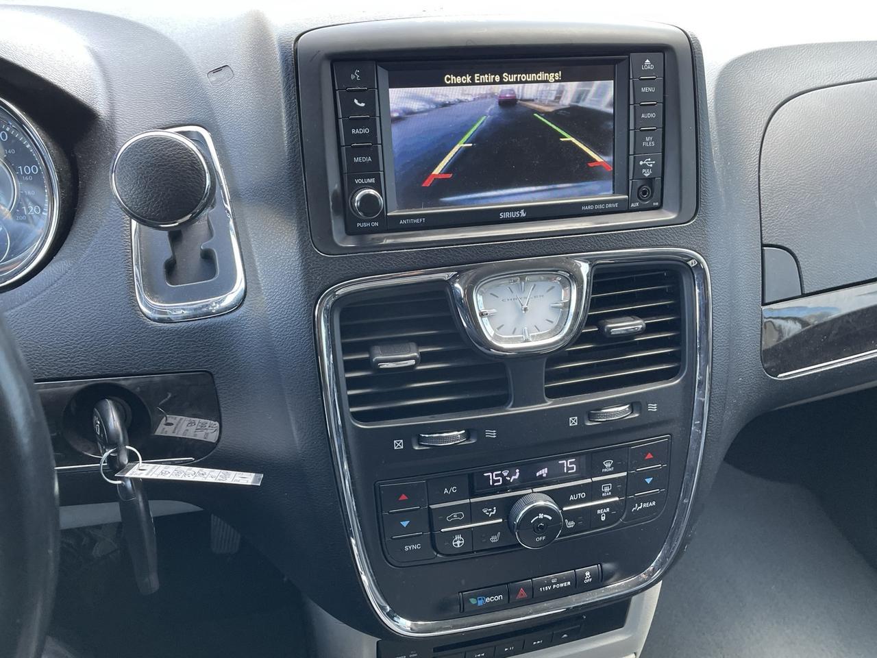 2014 Chrysler Town &amp; Country Touring-L Alexandria VA