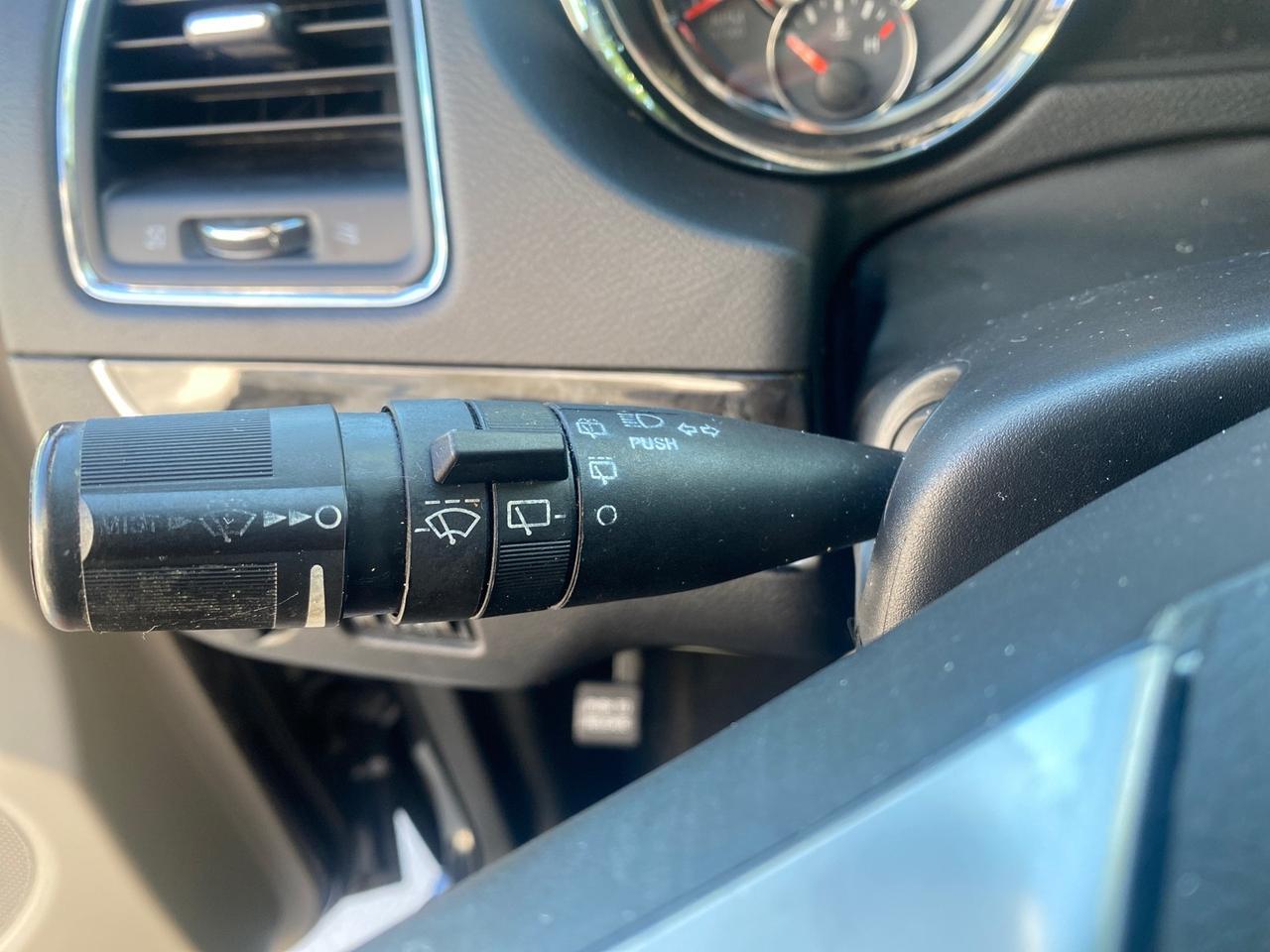 2014 Chrysler Town & Country Touring LOW MILES 64,377 1 OWNER FL Pompano Beach FL