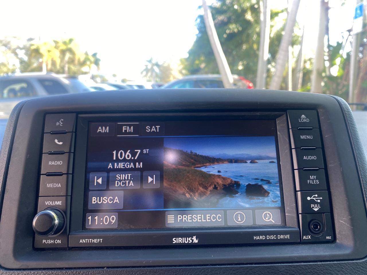 2014 Chrysler Town & Country Touring LOW MILES 64,377 1 OWNER FL Pompano Beach FL