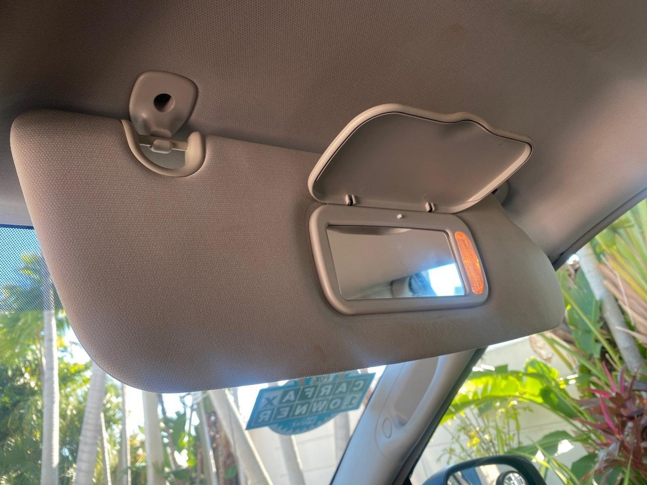 2014 Chrysler Town & Country Touring LOW MILES 64,377 1 OWNER FL Pompano Beach FL