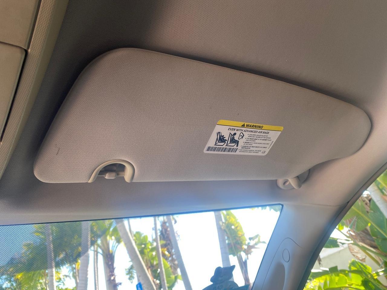 2014 Chrysler Town & Country Touring LOW MILES 64,377 1 OWNER FL Pompano Beach FL