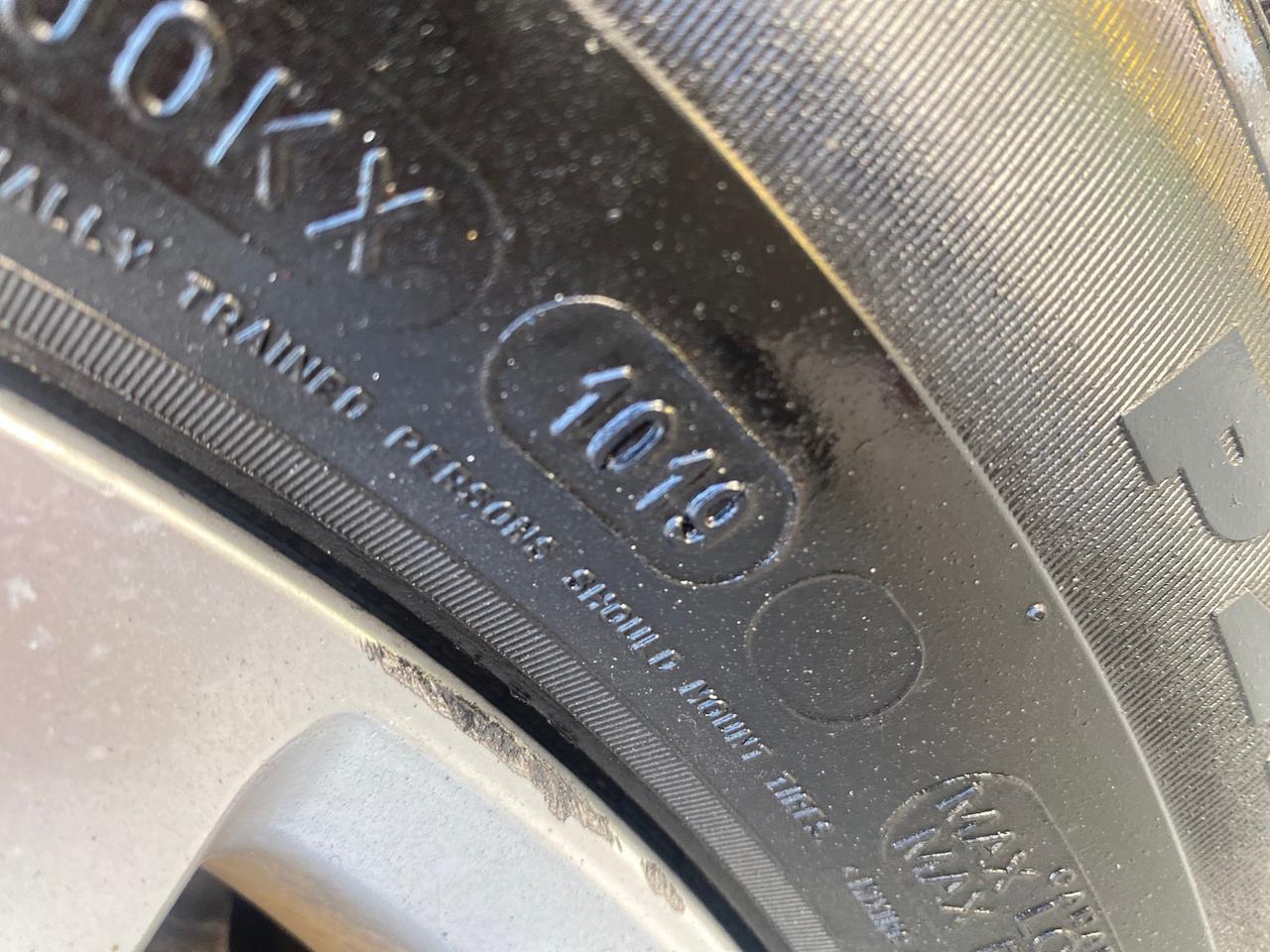 2014 Chrysler Town & Country Touring LOW MILES 64,377 1 OWNER FL Pompano Beach FL