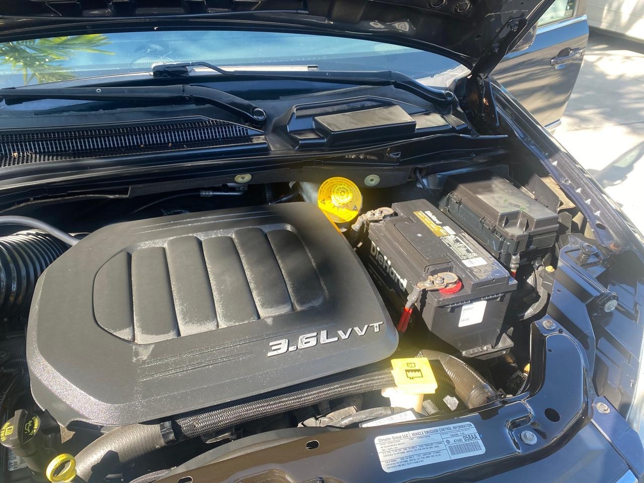 2014 Chrysler Town & Country Touring LOW MILES 64,377 1 OWNER FL Pompano Beach FL