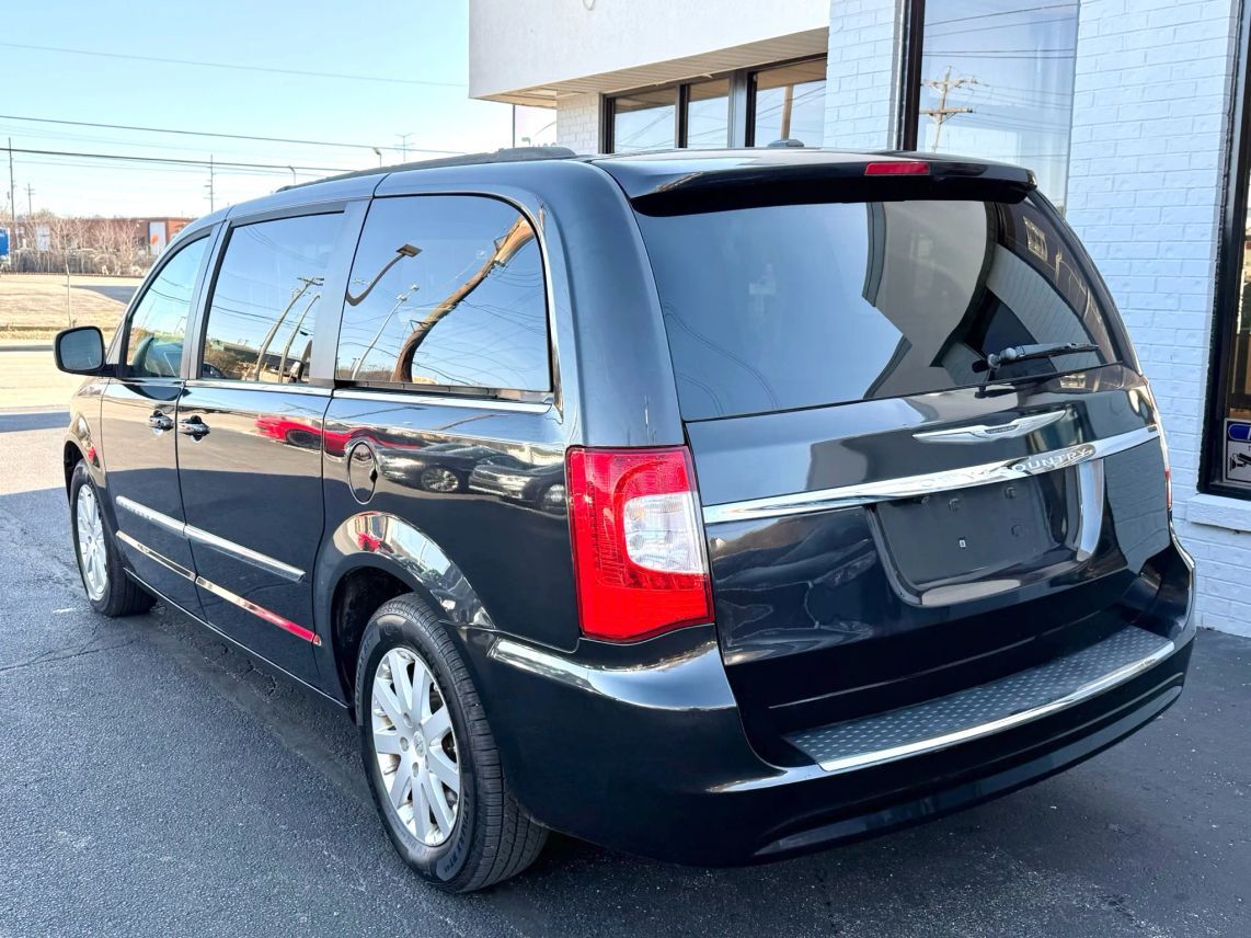 2014 Chrysler Town & Country Touring Minivan 4D Cincinnati OH