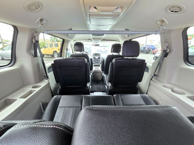 2014 Chrysler Town & Country Touring Saint Joseph MO