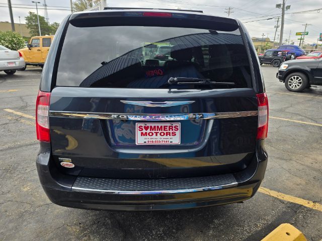 2014 Chrysler Town & Country Touring Saint Joseph MO