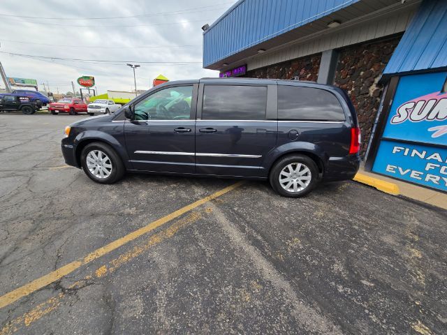 2014 Chrysler Town & Country Touring Saint Joseph MO