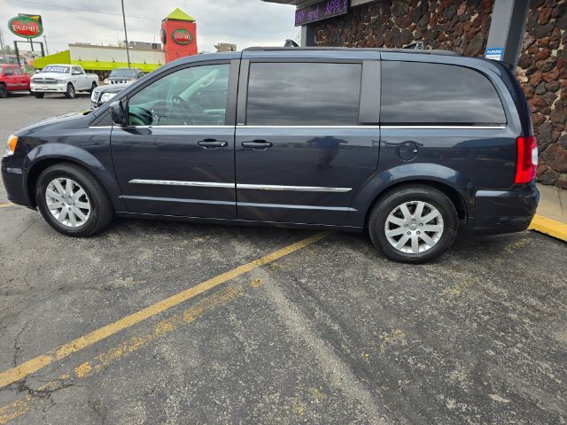 2014 Chrysler Town & Country Touring Saint Joseph MO