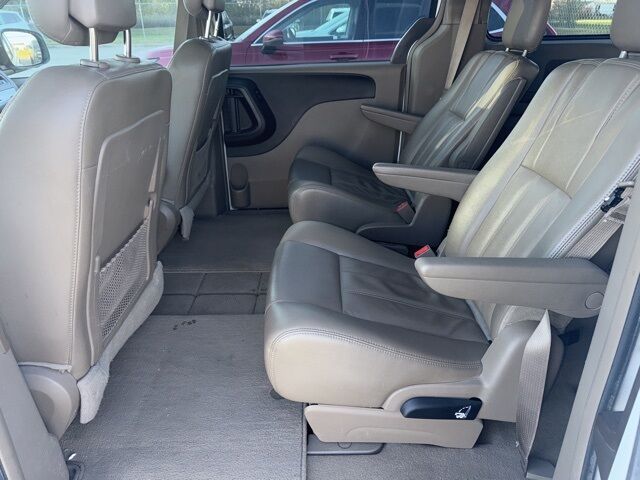 2014 Chrysler Town & Country Touring West Burlington IA