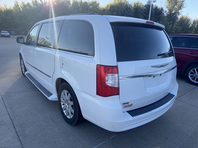2014 Chrysler Town & Country Touring West Burlington IA