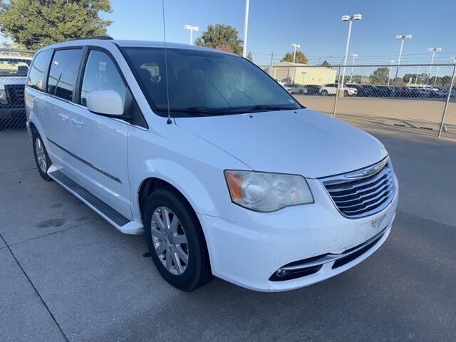 2014 Chrysler Town & Country Touring West Burlington IA