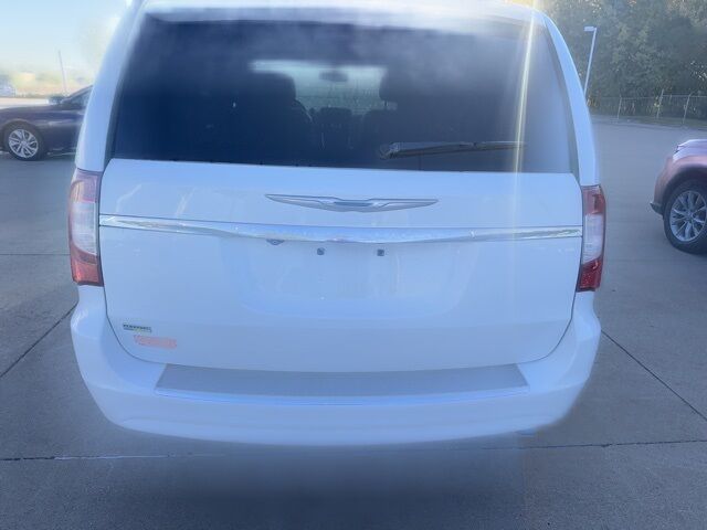 2014 Chrysler Town & Country Touring West Burlington IA