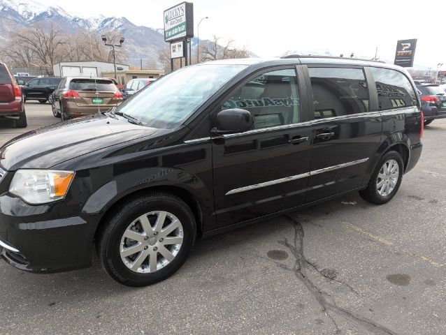 2014 Chrysler Town & Country Touring Ogden UT