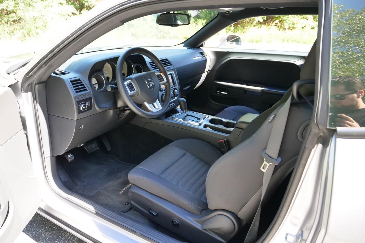 2014 Dodge Challenger R/T / Blacktop Package / Sound Group / Sunroof! Lincolnton NC