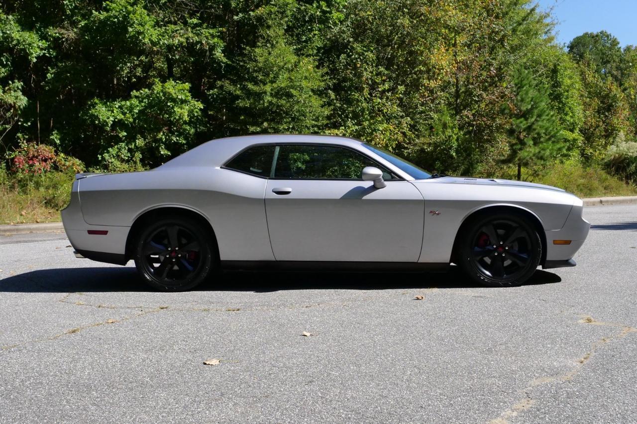 2014 Dodge Challenger R/T / Blacktop Package / Sound Group / Sunroof! Lincolnton NC