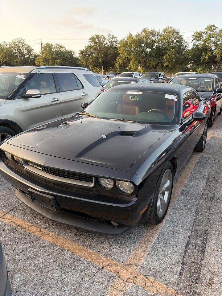 2014 Dodge Challenger SXT Plus