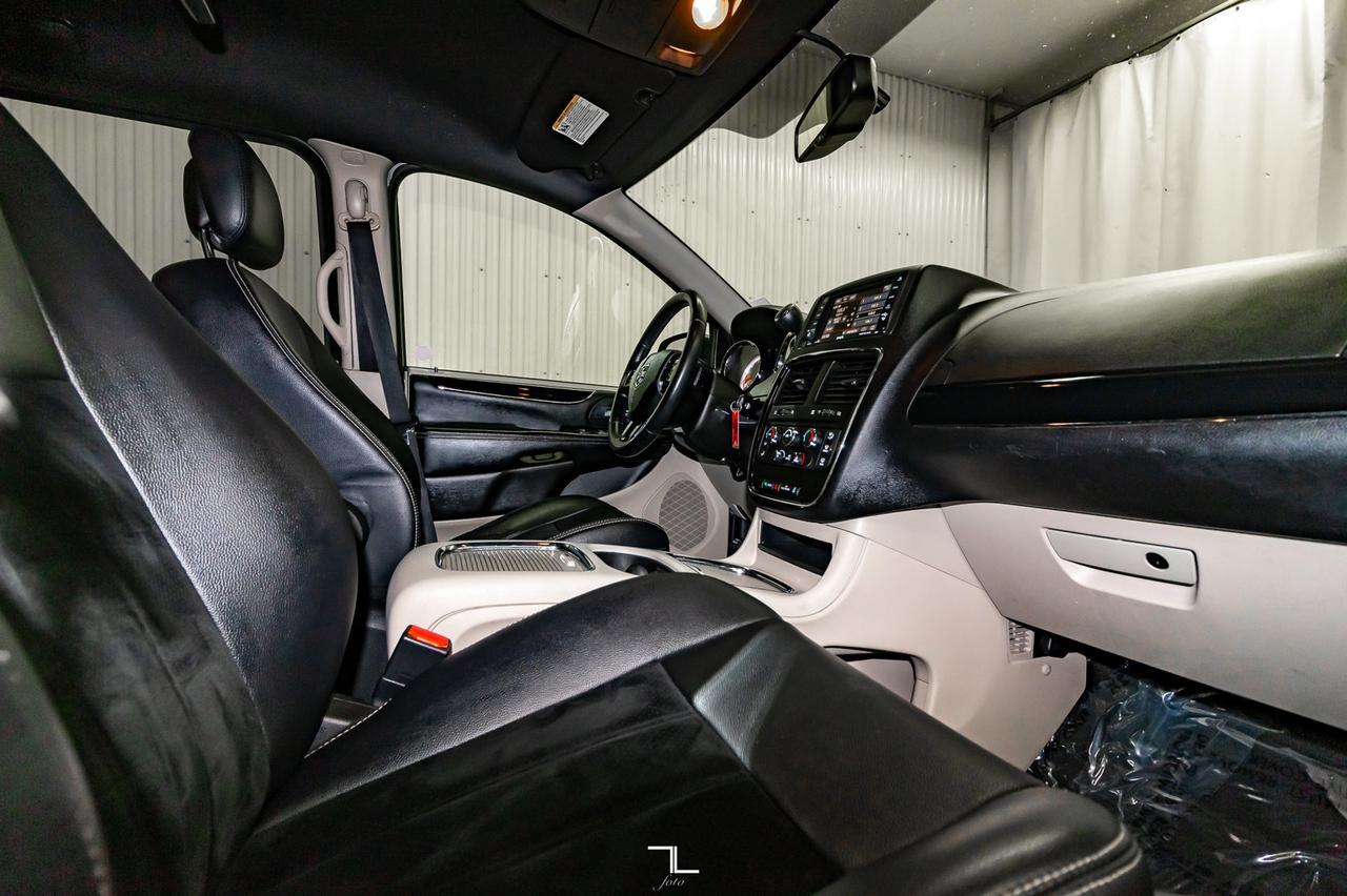 2014 Dodge Grand Caravan 30th Anniversary Leather Nav DVD Red Deer AB